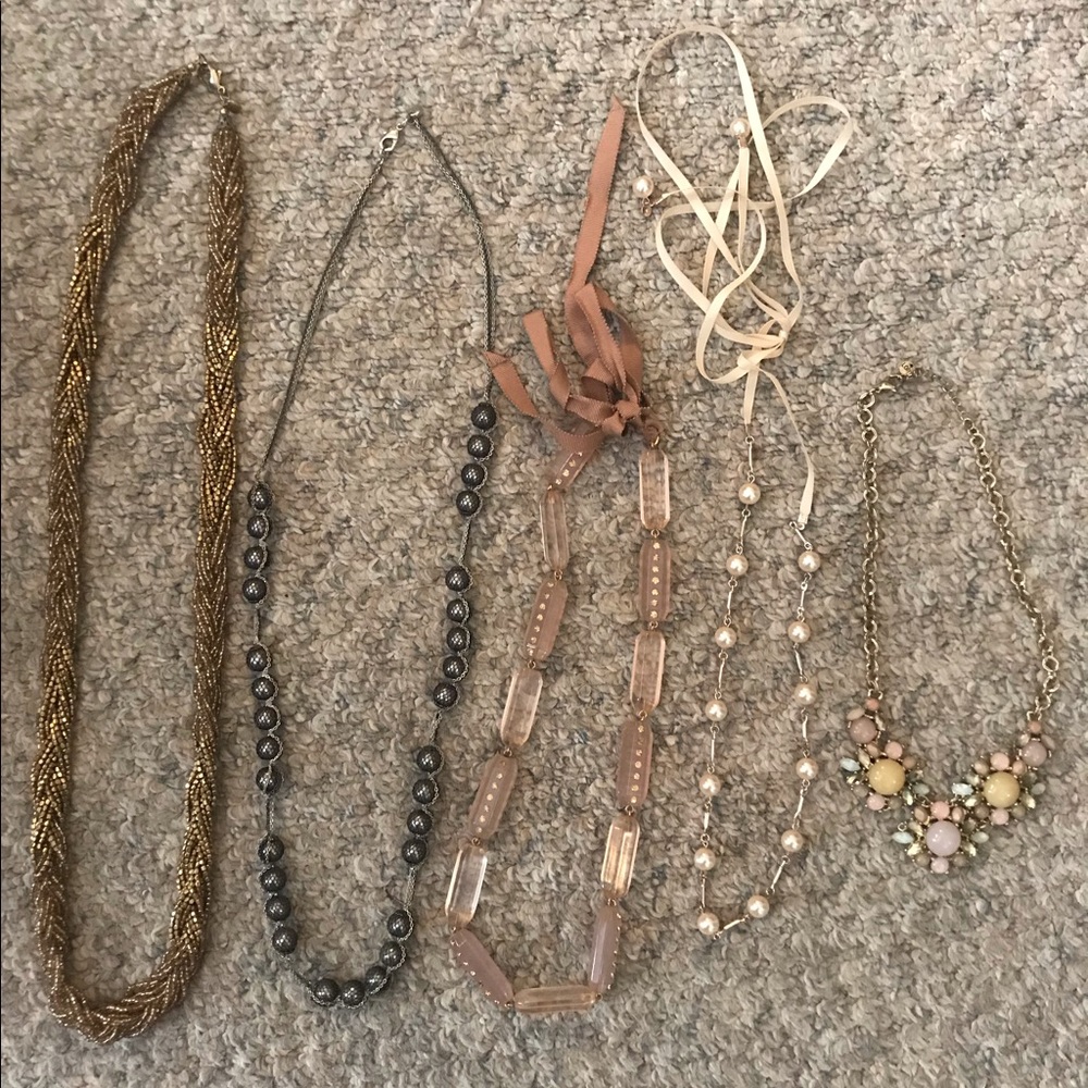 Lot of 5 beautiful LOFT / J Crew Necklaces!